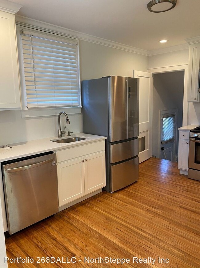 Building Photo - 3 br, 2 bath House - 268 Dakota Ave
