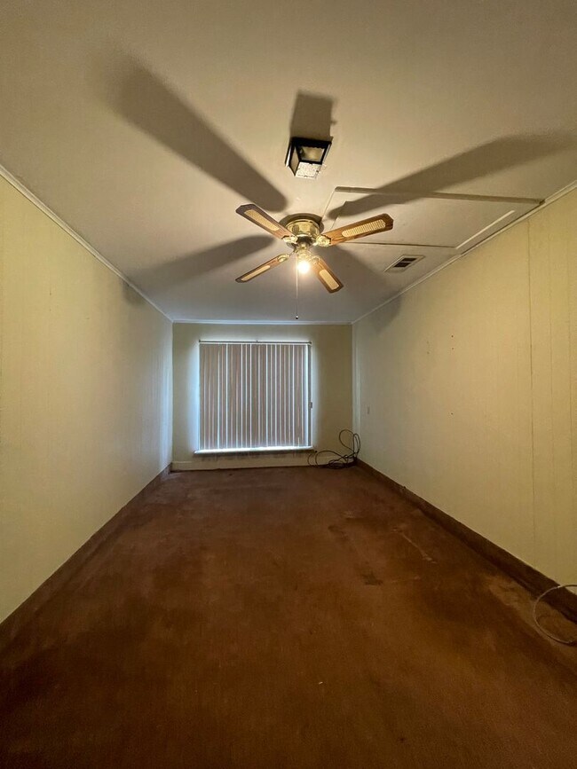 Building Photo - SOUTHERN HILLS