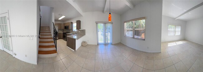 Foto del edificio - 714 NE 4th Ct.