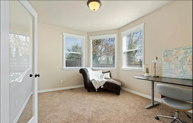 Foto del edificio - 1621 Bellerive Way SE