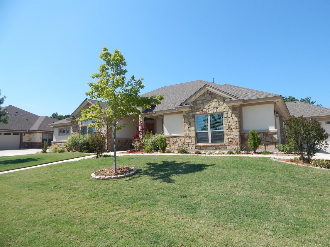 6021 Bella Charca Pkwy, Nolanville, TX 76559 House Rental in