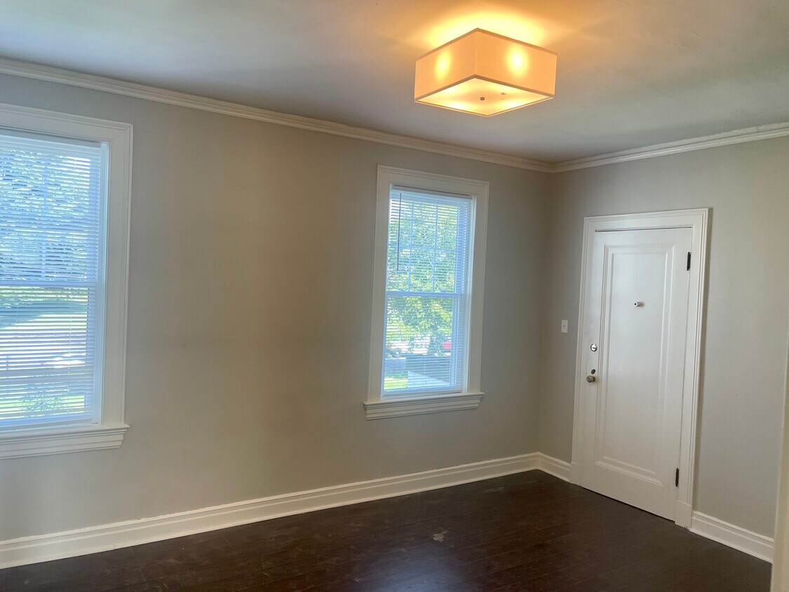 Foto principal - 3650 Fort Ave