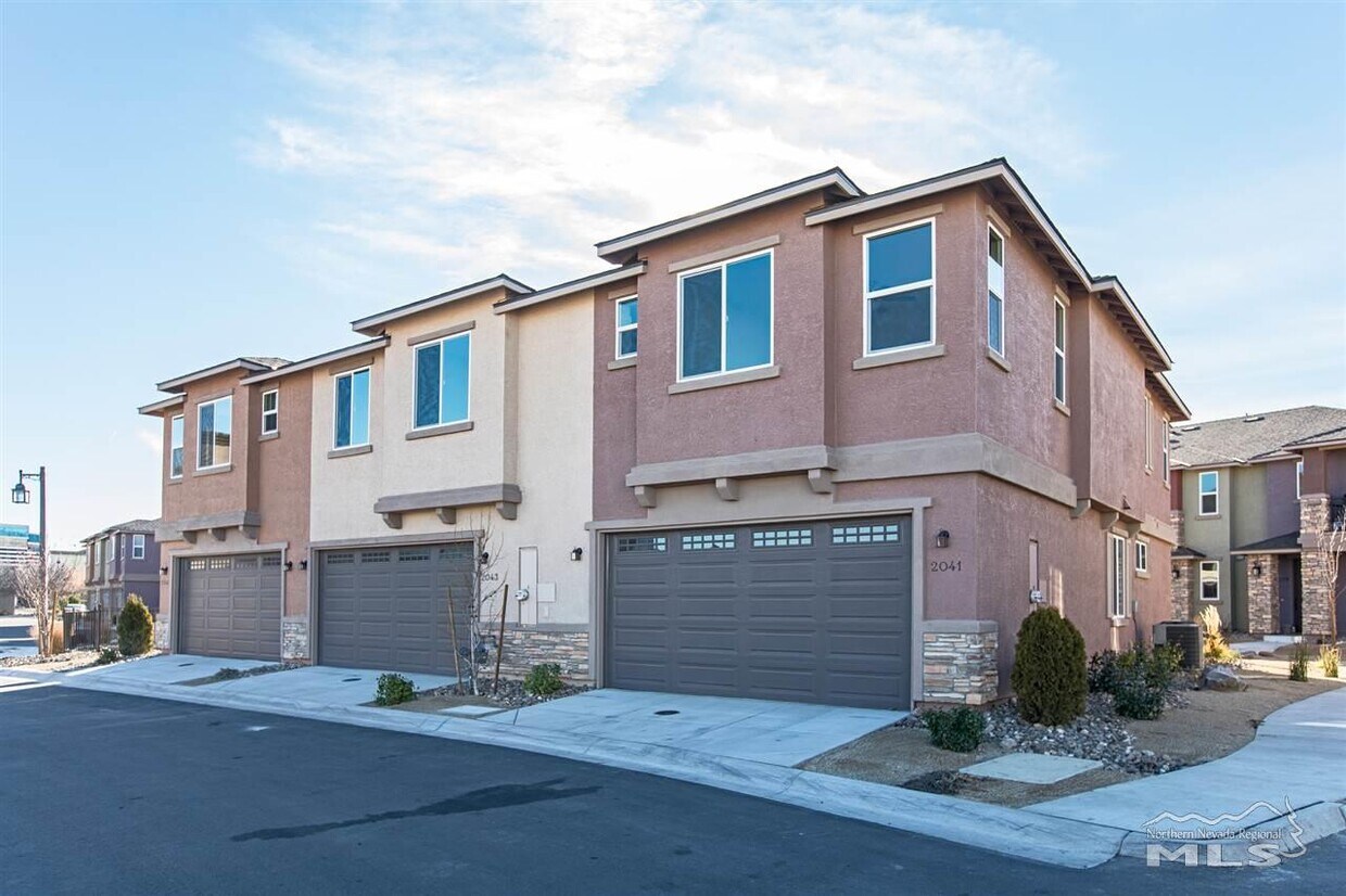 2041 S Virginia St, Reno, NV 89502 Condo for Rent in Reno, NV