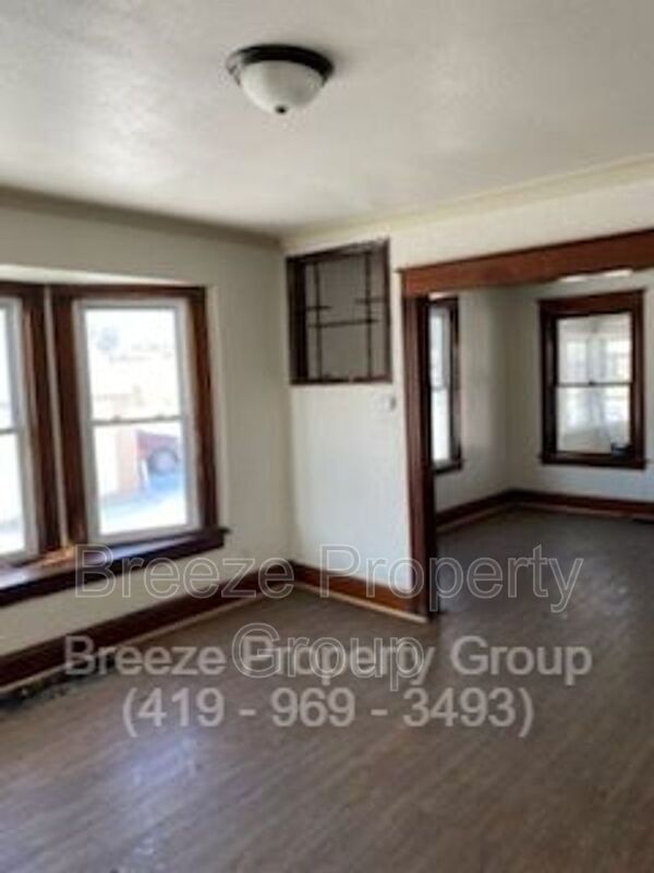 Foto principal - 220 E Pearl St