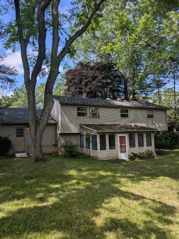 Building Photo - 557 Murray Hill Dr