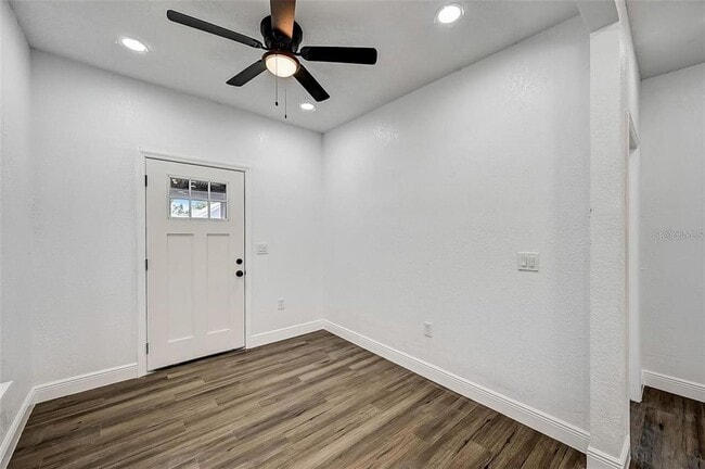Building Photo - 1622 Ballard Park Dr