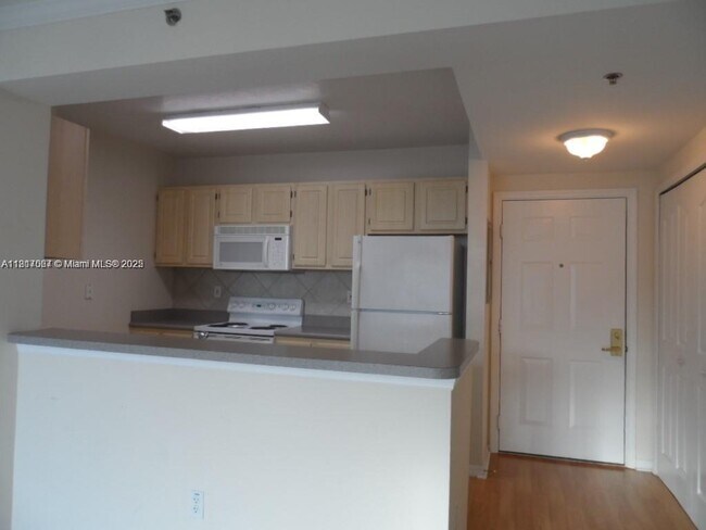 Foto del edificio - 2665 SW 37th Ave