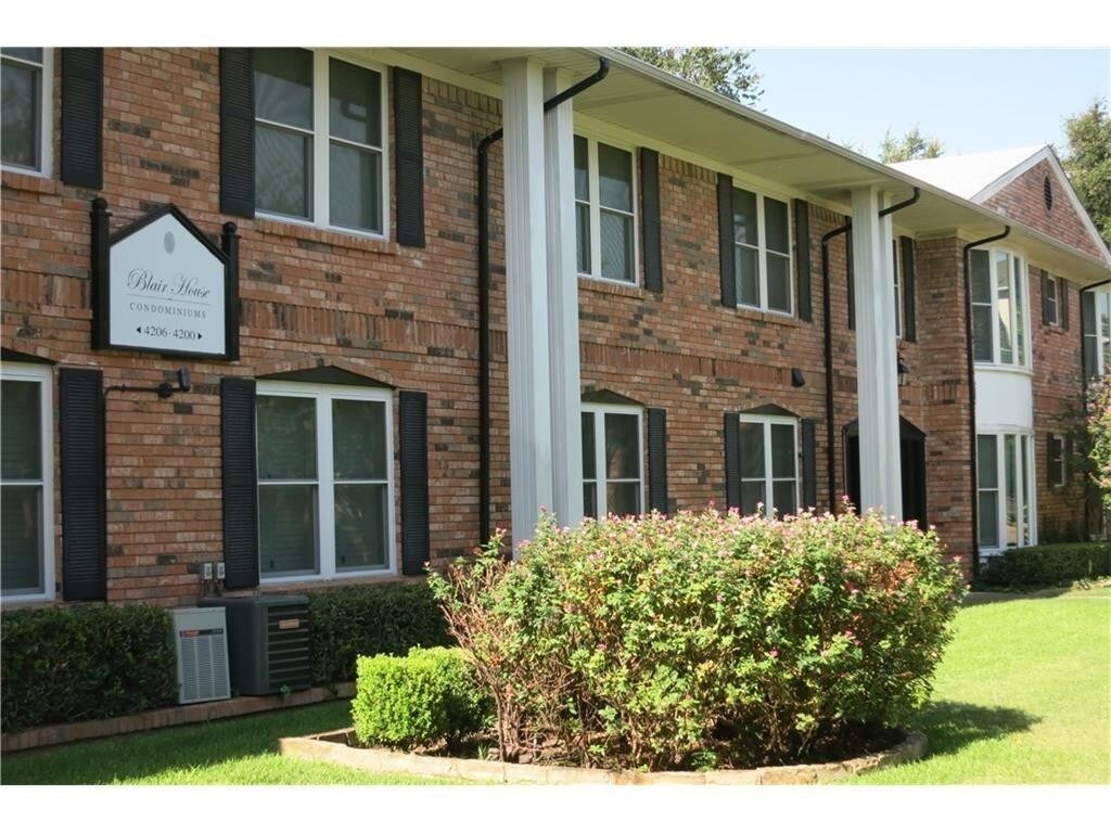 Primary Photo - 4206 Newton Ave