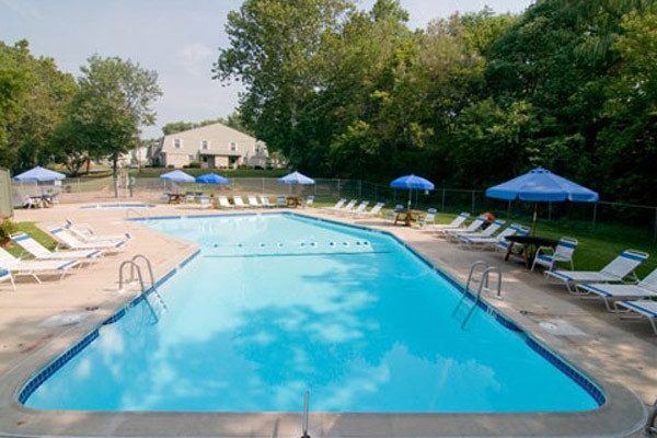 Piscina - Sunnybrook Townhouses