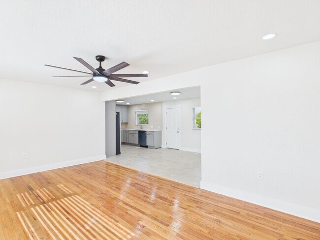 Foto del edificio - Completely Remodeled Home on Lawton's West Side