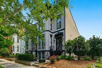Building Photo - 1516 Q St NW