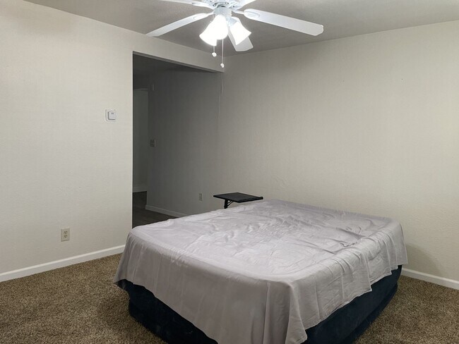 Building Photo - 741 S Allen St