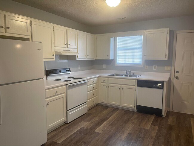 Foto del edificio - 1212 Brookline Ave SW