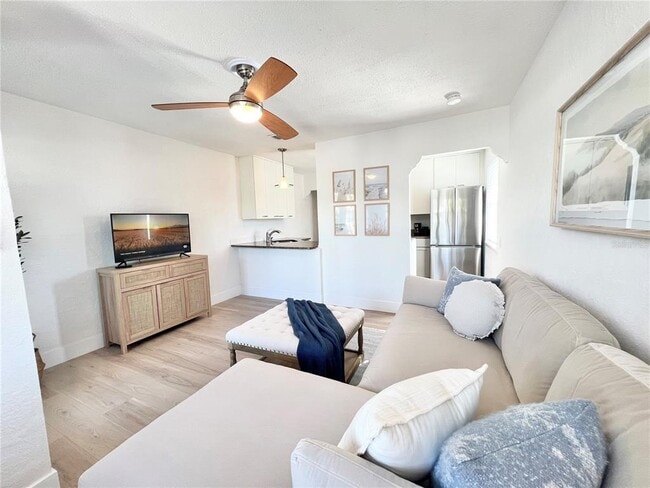 Building Photo - 13304 2nd St E