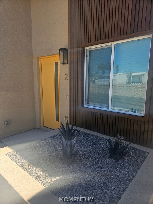 Building Photo - 181 Hacienda Loop