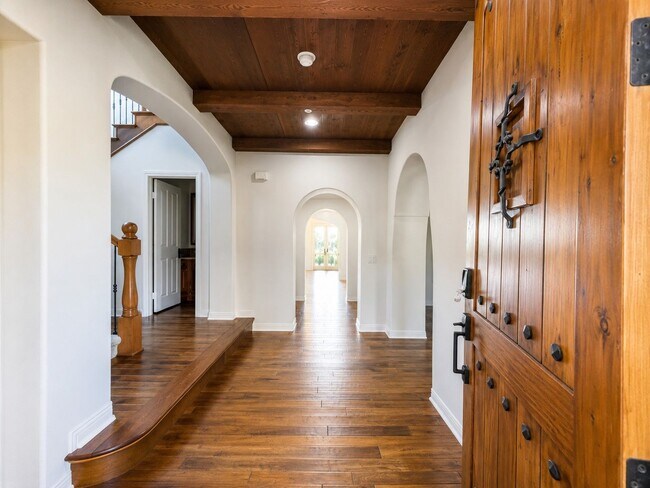 Foto del edificio - Luxury Living in Irvine's Prestigious Turtle Ridge