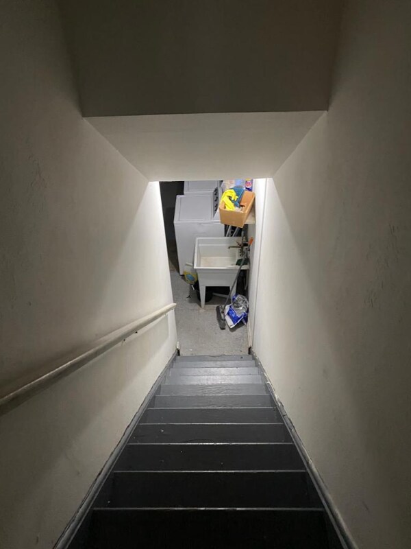 Foto del edificio - 7951 Langdon St