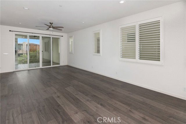 Foto del edificio - 341 Magnet