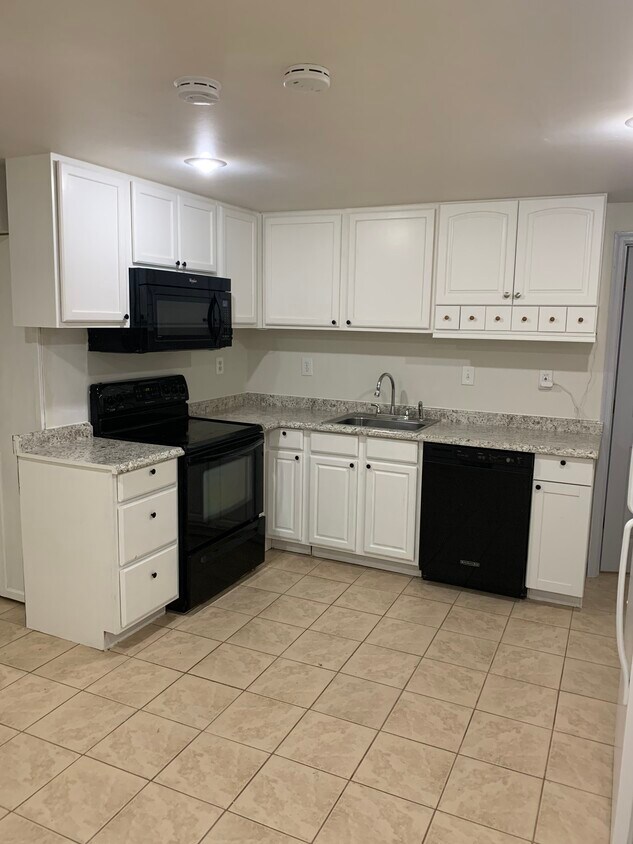 Primary Photo - 9908 Woodstream Ct