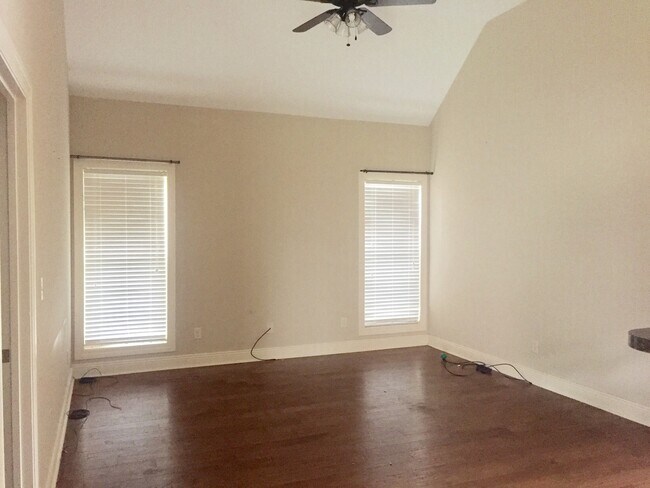 Foto del edificio - Fantastic cottage style home!