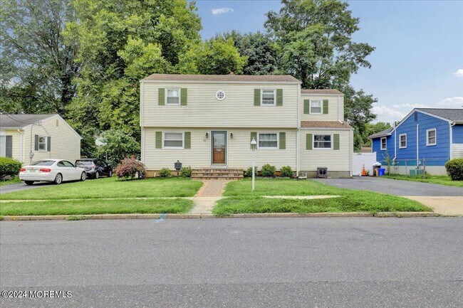 Building Photo - 45 Barkalow Ave