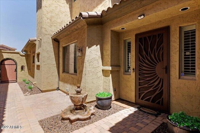 Foto del edificio - 4 bedroom /3 bath Golf Course Home!