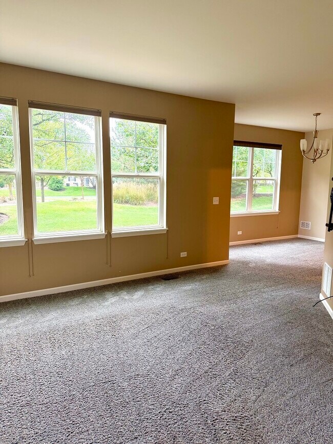 Foto del edificio - 1282 Newport Cir