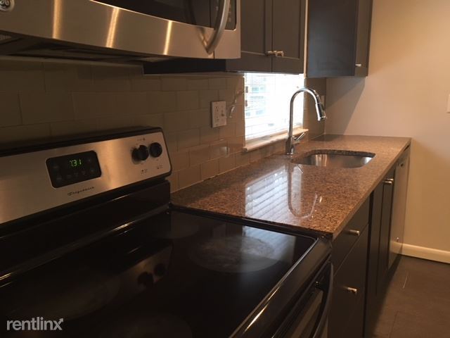 Foto del edificio - 4 br, 3.5 bath House - 2321 Pennsylvania Ave