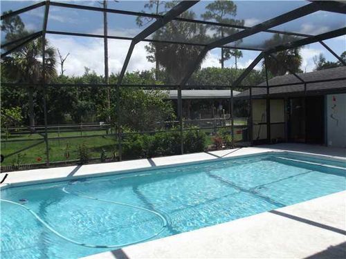 Foto del edificio - 9317 Nugent Trl