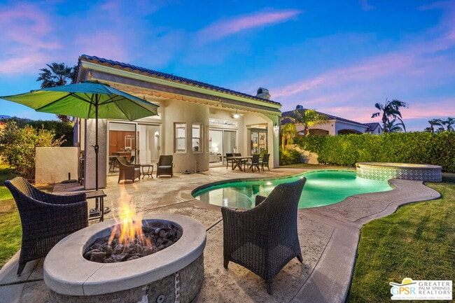 Building Photo - 88 Vía Las Flores