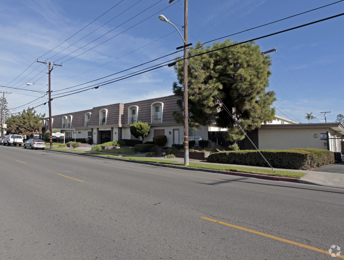Building Photo - The Normandy Apartments