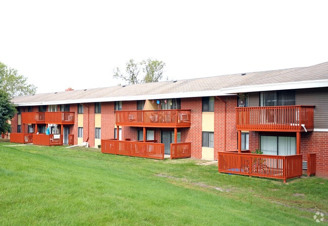 Building Photo - The Pointe on Fleur Apartments