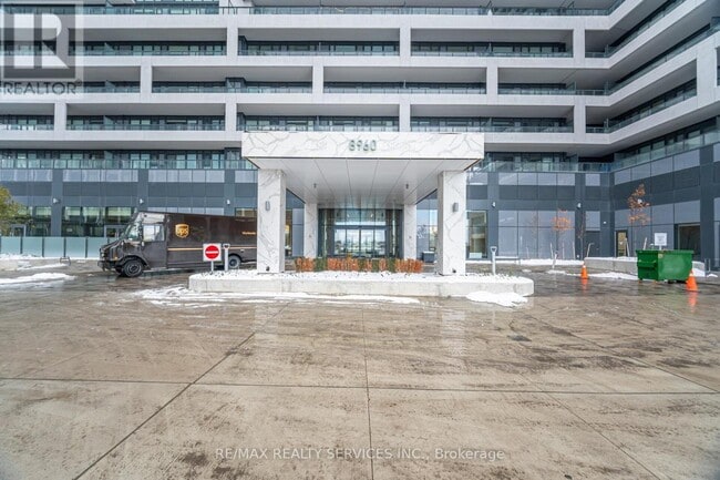 Building Photo - 8960 Jane St