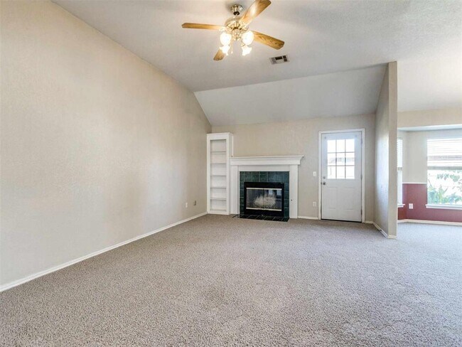 Foto del edificio - 15113 Stone Meadows Dr