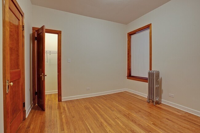 Foto del edificio - 5213 S Dorchester Ave