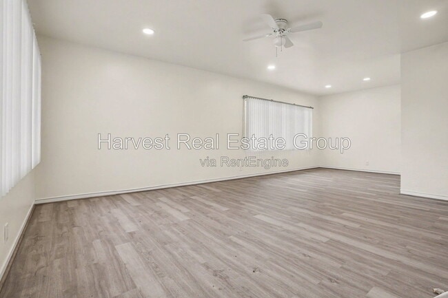Photo - 8400 Macarthur Boulevard - 2 House