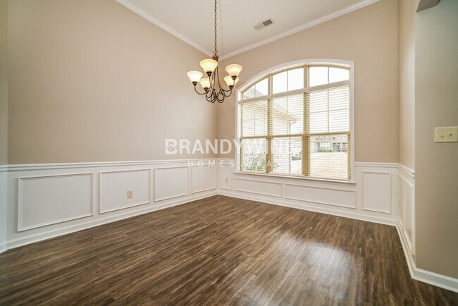 Foto del edificio - 254 Forrest Dr