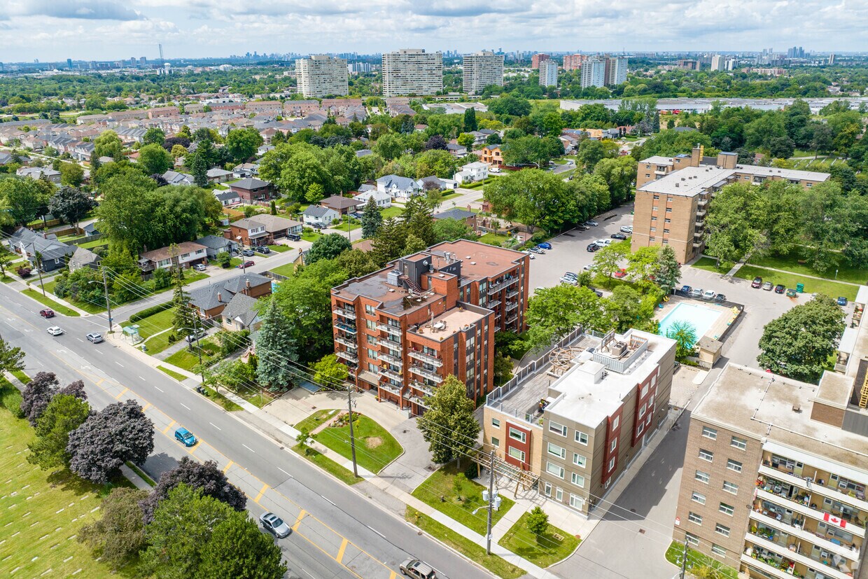 Photo du bâtiment - 3734 St Clair Av E