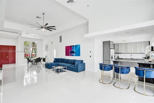 Foto del edificio - 2467 SE 15th St