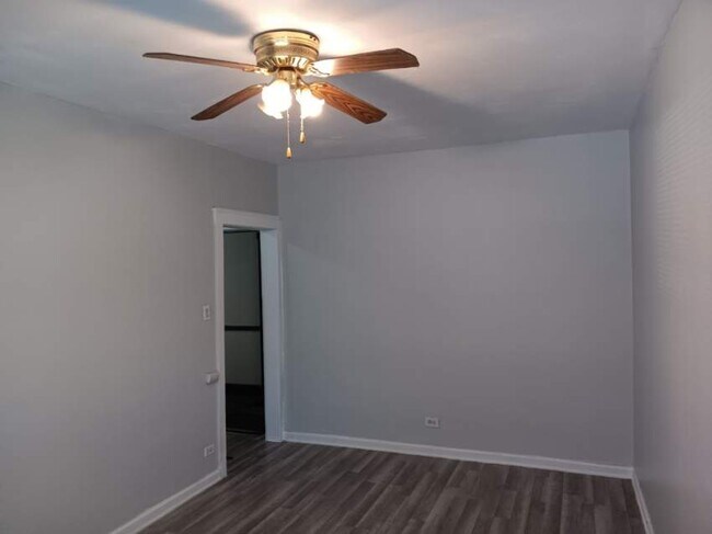 Foto del edificio - 138 E 155th St