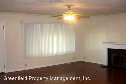 Building Photo - 1126 S Sunset Dr