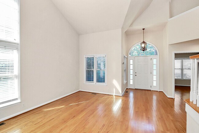 Foto del edificio - Large Olde Providence Home For Rent!