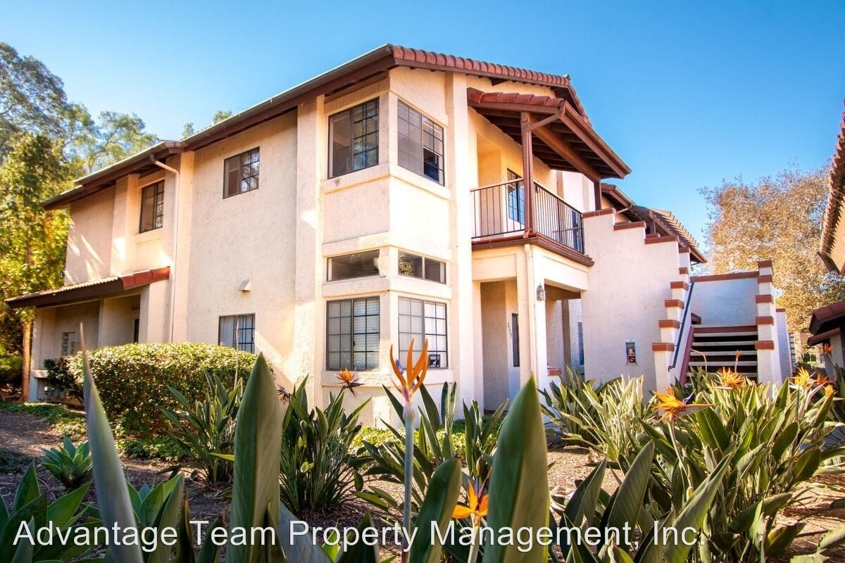 Foto principal - 3 br, 2 bath Apartment - 3549 Cedarbridge Way