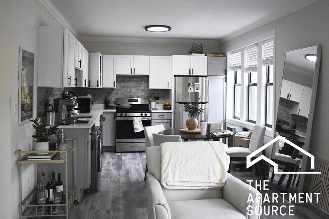 Foto del edificio - 839 W Cornelia Ave