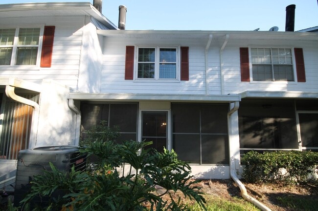 Building Photo - Lovely 2 Bd/2Ba Condo!