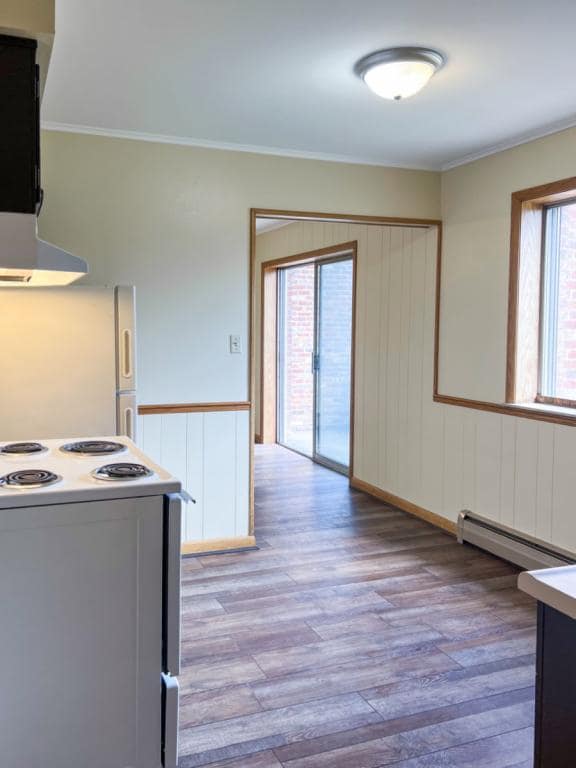Building Photo - 442 Dille Street, #8