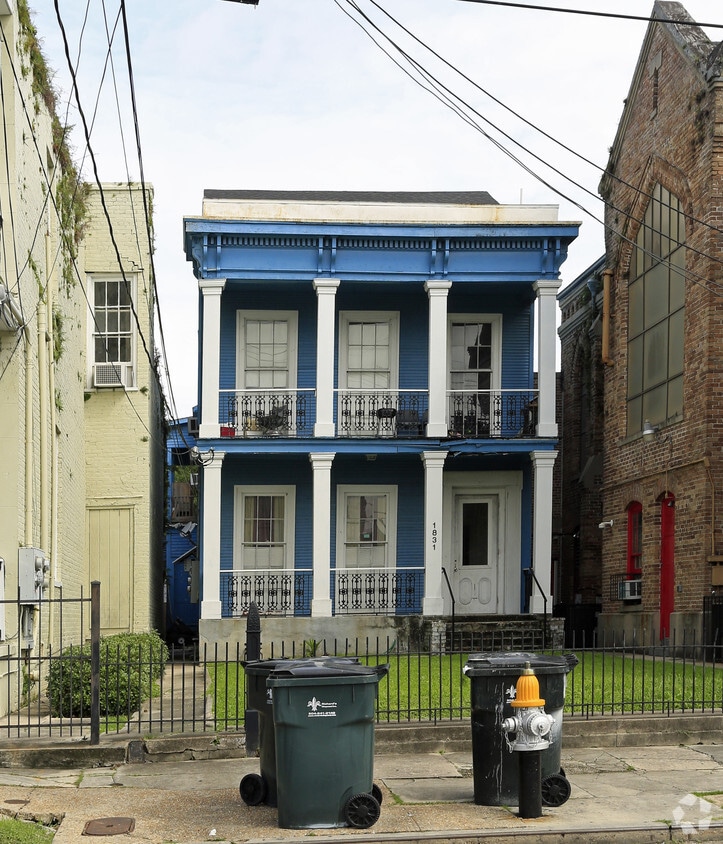 Building Photo - 1831 Carondelet St