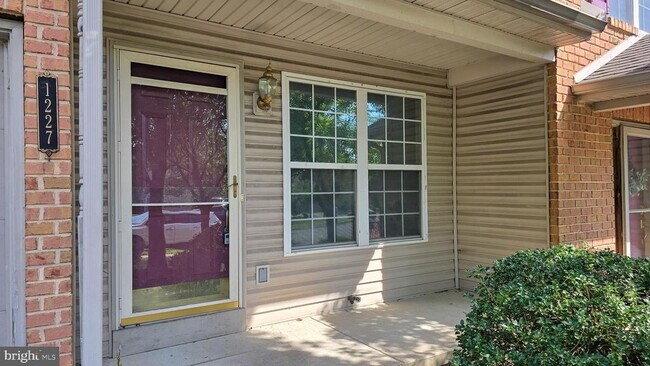 Foto del edificio - 1227 Cross Creek Dr