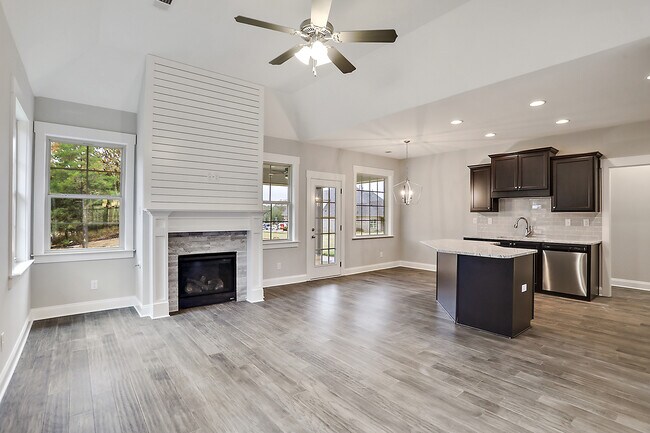 Building Photo - 3769 Washington Wds Rd