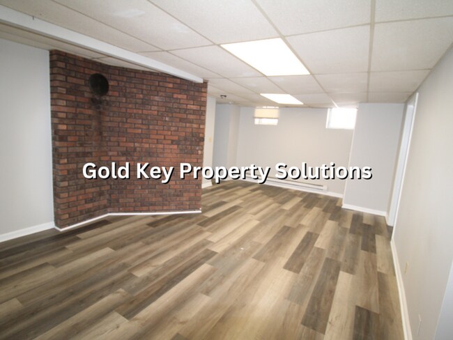 Foto del edificio - 517-519 N Wheeling Ave